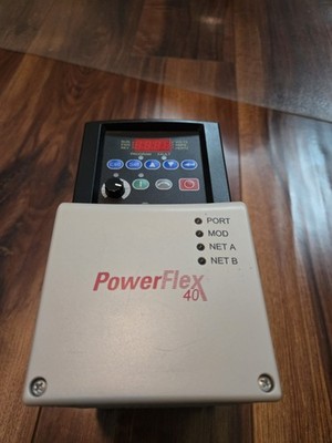 ALLEN-BRADLEY 22B-D4P0N104 SERIES A POWER FLEX 40 AC DRIVE 5.7Amps