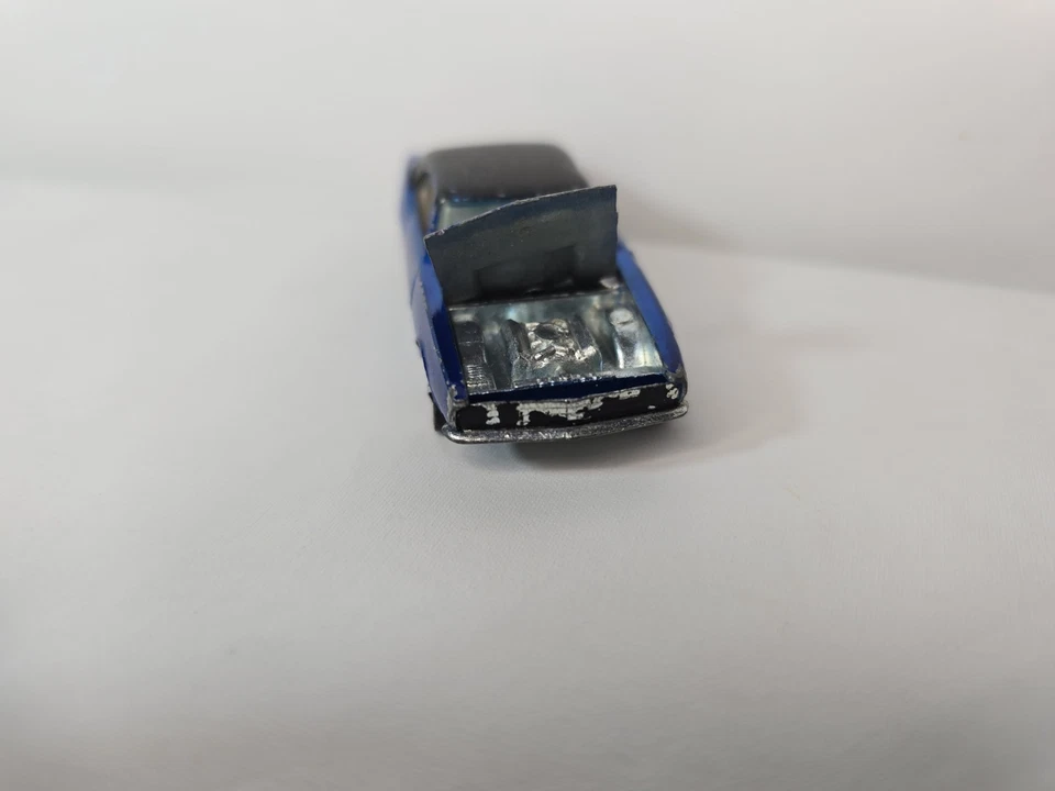 Camaro personalizado Hot Wheels 1967 Redline azul y negro hecho en Hong Kong Foto 3 de 4
