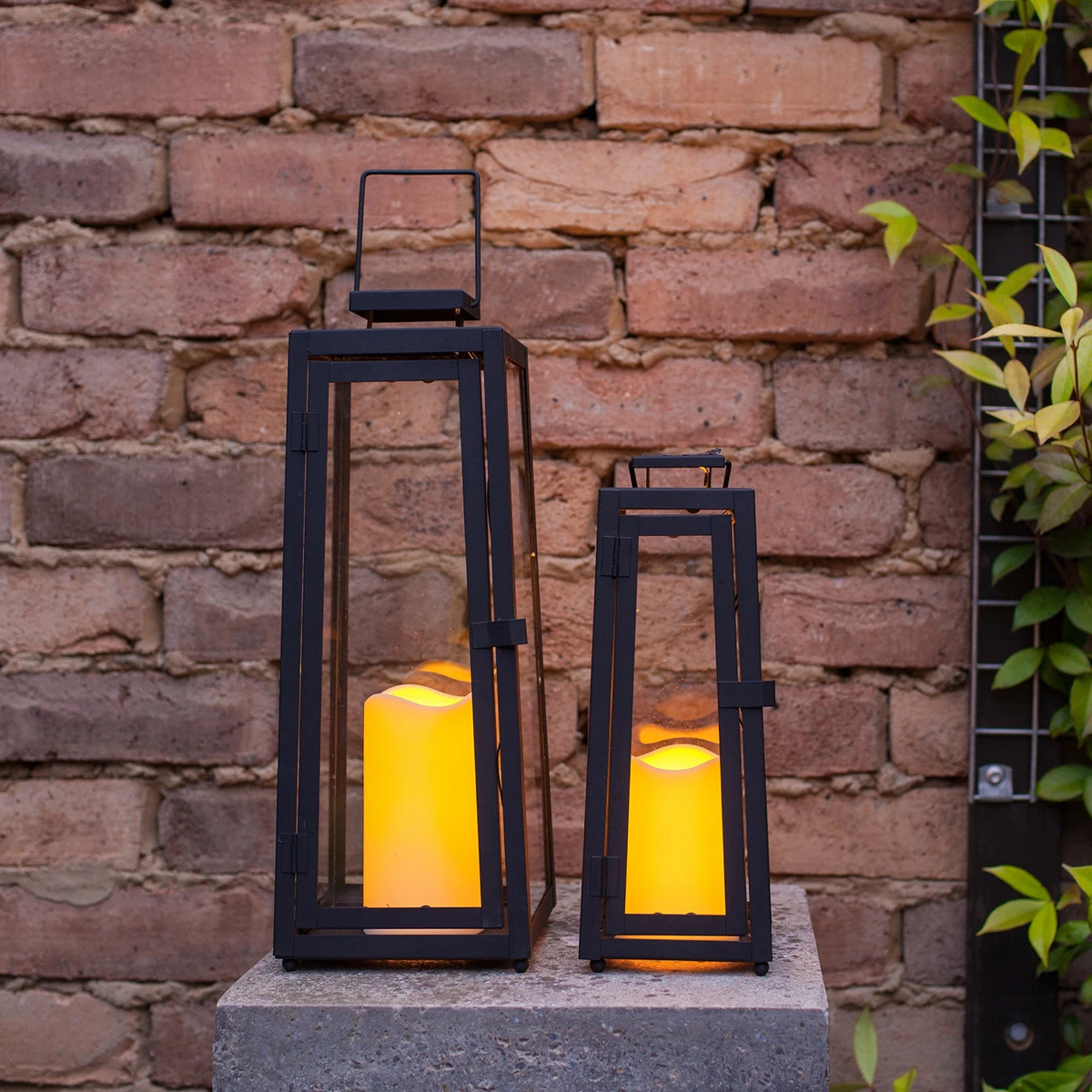 Solar flickering flame lantern deals