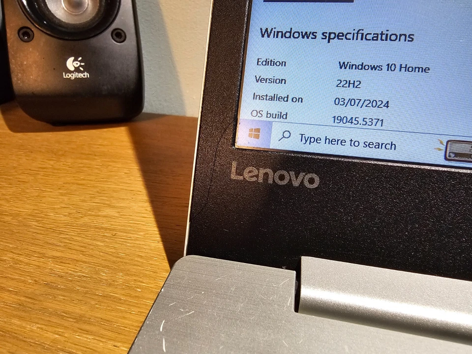 14" Lenovo IdeaPad 330-14AST AMD A6-9225 2.6GHz 4GB 1TB Windows 10 Laptop - Image 3 of 4