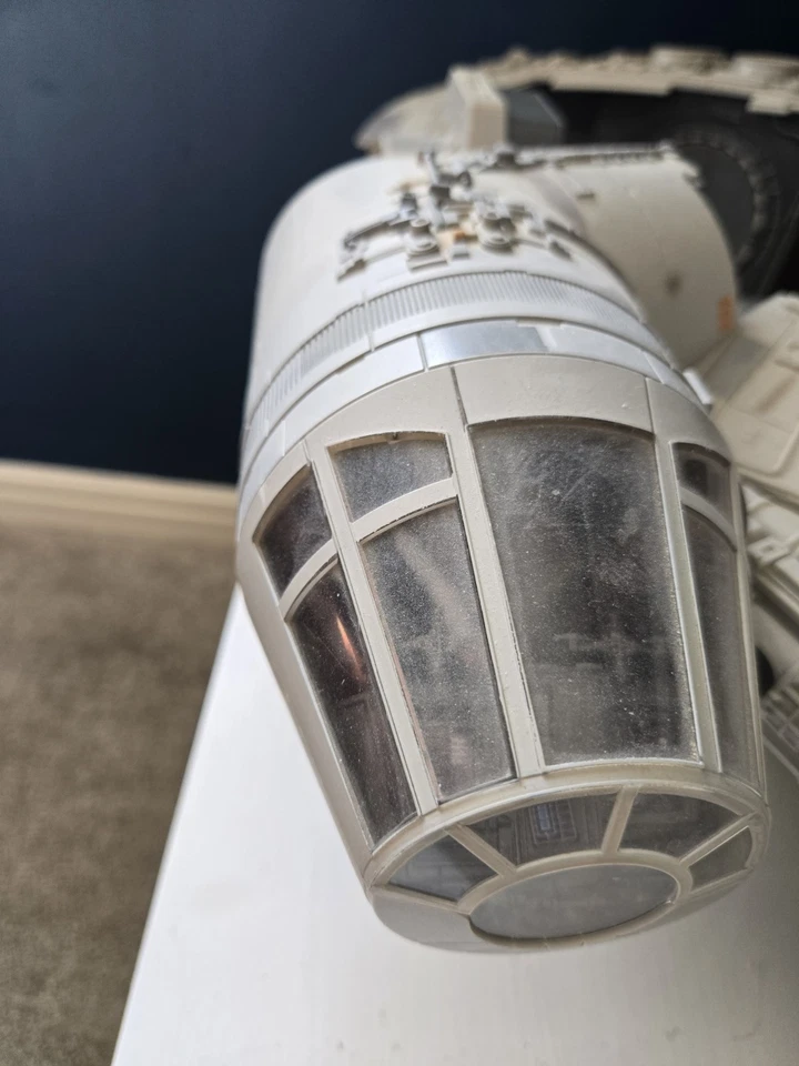 Star Wars Legacy Collection Millennium Falcon - Image 4 of 4