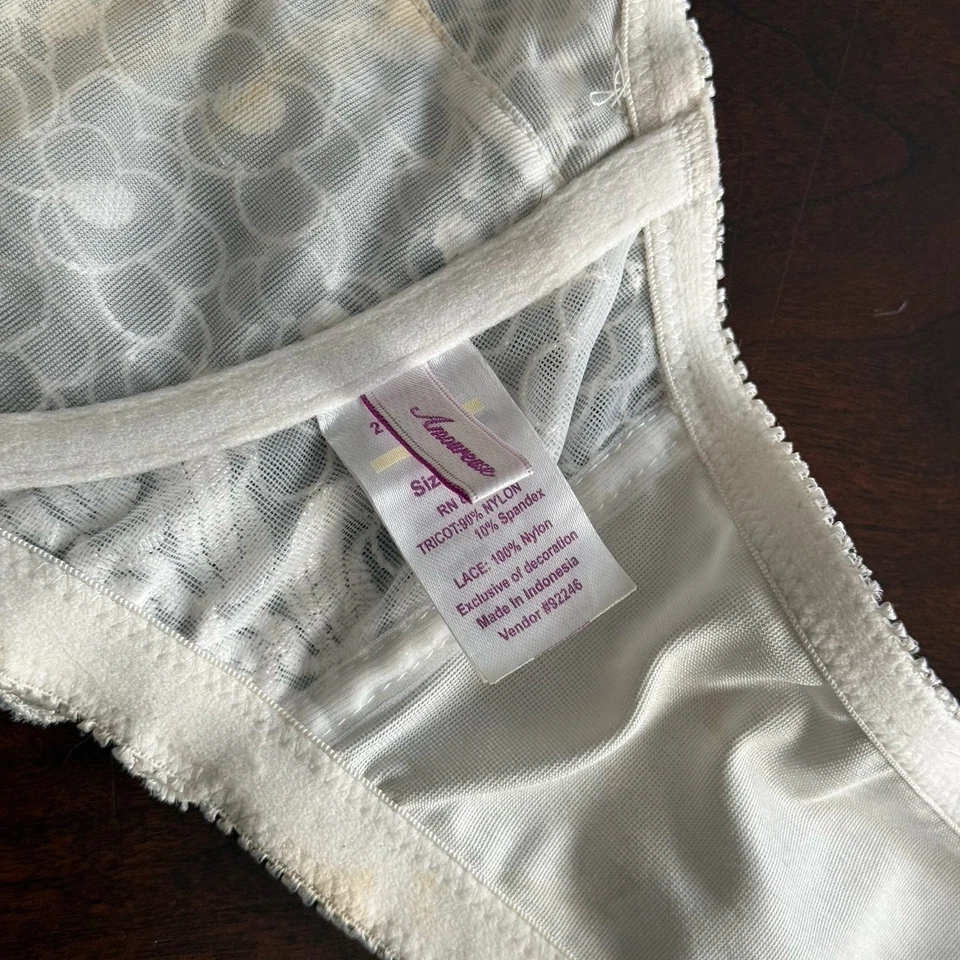 Sujetador con aros Amoureuse para mujer blanco de encaje cierre frontal talla 42C Foto 4 de 4