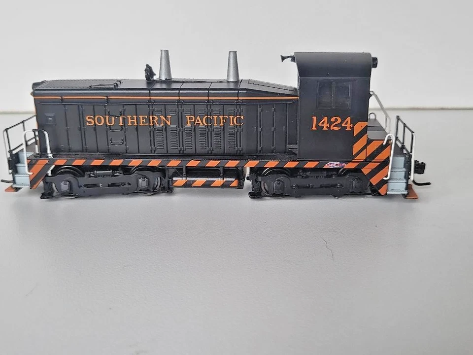 Broadway Limited  NW-2  Southern Pacific  DCC ready - Image 4 of 4