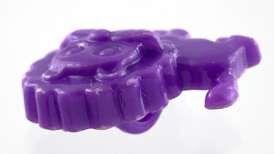 Vintage Molded Plastic Purple Color Garment Button .75in Novelty Pattern 187B - Image 4 of 4