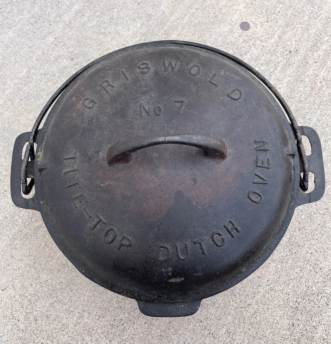 Vintage Griswold Cast Iron #7 Dutch Oven with Rope Style Handle Lid