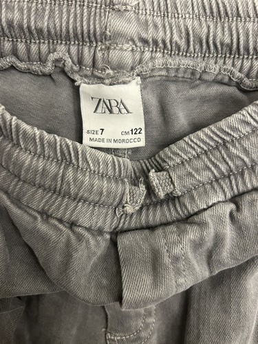4 teiliges Zara Jungen Paket Größe 7 - 3 Shirts, 1 Paar Hosen - Bild 9 von 19