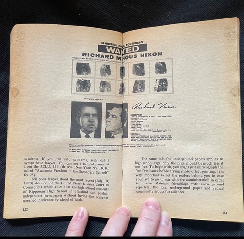 Steal This Book 1971 First Edition Abbie Hoffman, signed by Jerry Lefcourt 1960s - Picture 12 of 16