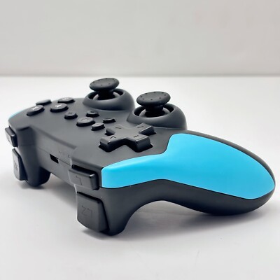 Digital Essentials Nintendo Switch Pro controller