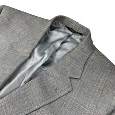 Jos. A. Bank Men  s Silk/Wool 2-Button Blazer Gray/Blue/Beige Plaid   46R