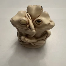 Harmony Kingdom Tongue and Cheek Three Frogs UK Made Box Figurine PYO SGN