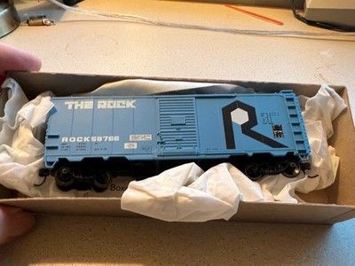 HO ACCURAIL #1501 AAR 40' STEEL BOXCAR - ROCK ISLAND Blue Metal Wheels & KDs