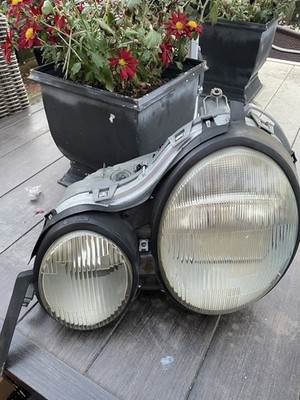 Left E320 W210 Headlight Assembly Used/For Parts