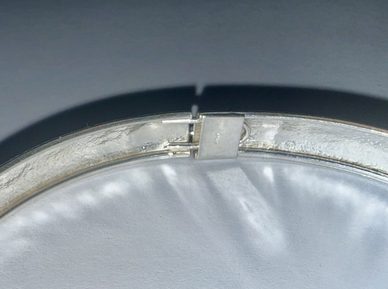 ESTATE Solid Sterling Silver Textured Engraved 7.… - image 4