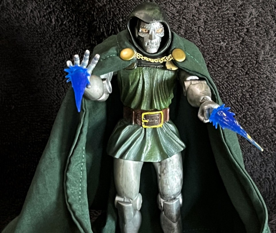 DR. DOOM • CUSTOM VERSION w/HAND BLAST • MARVEL AVENGERS DOOMSDAY | eBay