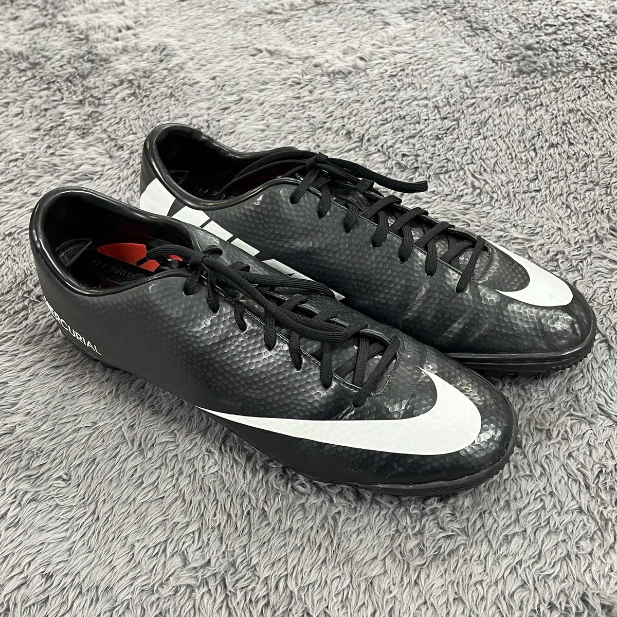 Nike Mercurial Victory IV TF 555615 010 Mens Black White