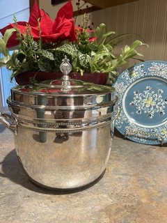 Vintage Gorham Silver Plate EP YC499 Ice Bucket /Chiller with Milk Glass Liner