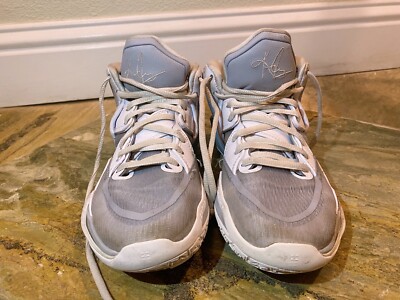 wolfgrey kyrie infinity womens 8.5/mens 6.5