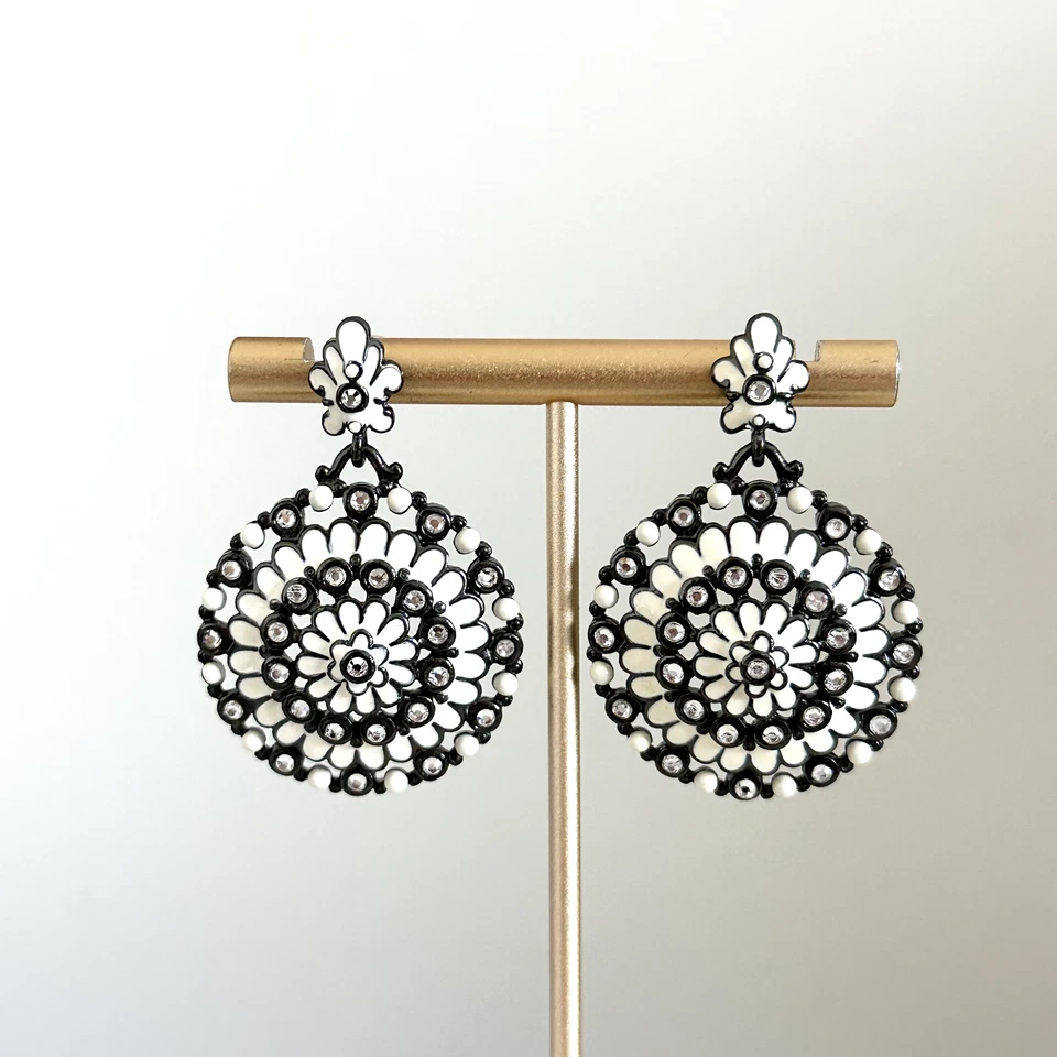 Vintage Joan Rivers White Enamel Flower Clear Rhinestone Round Disc Earrings - Image 2 of 4