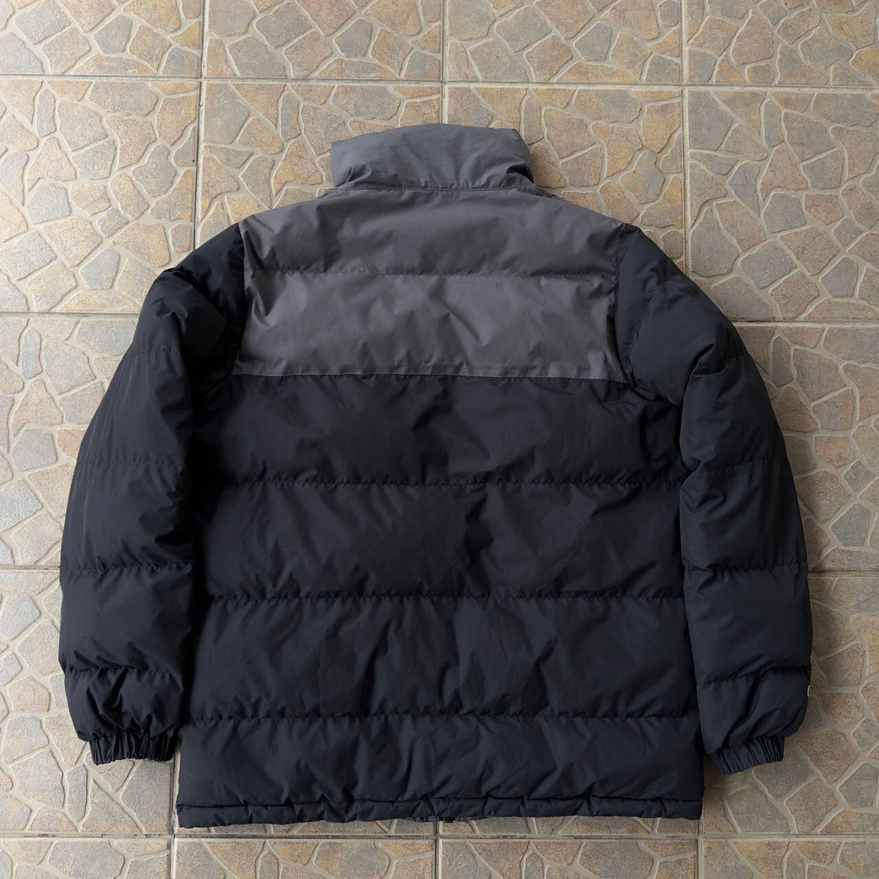 Helly Hansen HH Reversible Down Jacket Size M - image 12