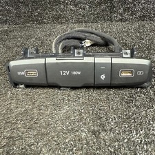 HYUNDAI TUCSON    AUX/USB Connection   84630-N7800-NNB