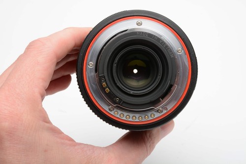 HD Pentax D FA 28-105mm f3.5-5.6 ED DC WR con Capucha, Filtro 812, Como Nuevo - Imagen 8 de 8
