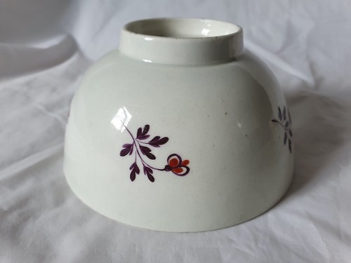 ENGLISH FLORAL BOWL, CIRCA LATE 18TH CENTURY, IN THE NEW HALL STYLE - Picture 2 of 8