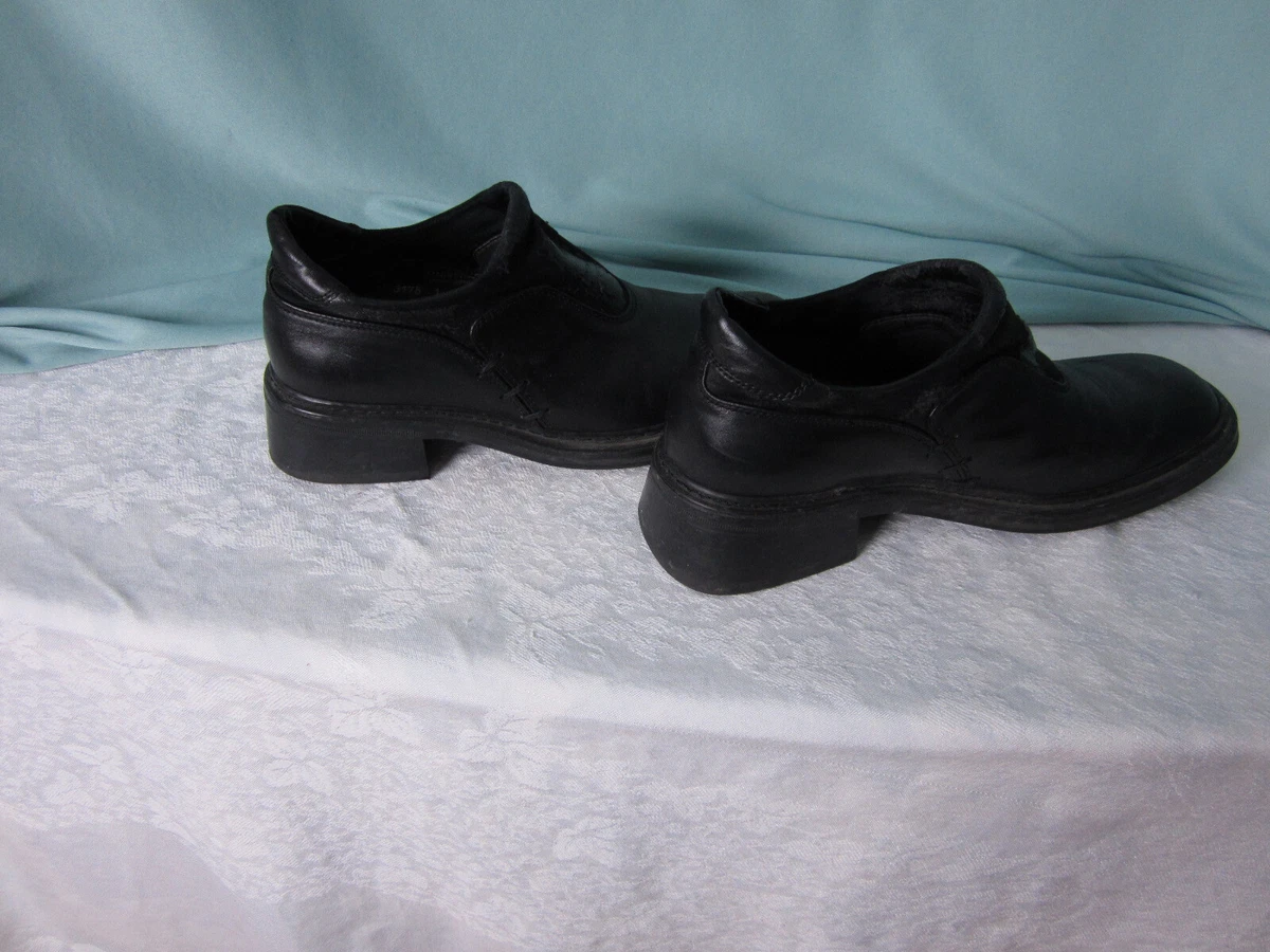 Clarks leather upper balance man best sale made