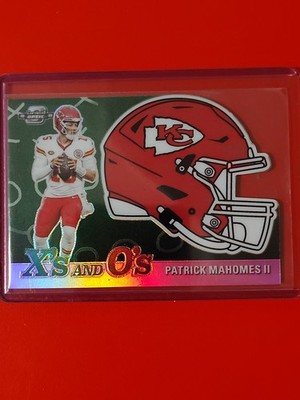 Patrick Mahomes II 2023 Panini Contenders Optic XS and Os /75 #XO-12 Pink Prizm