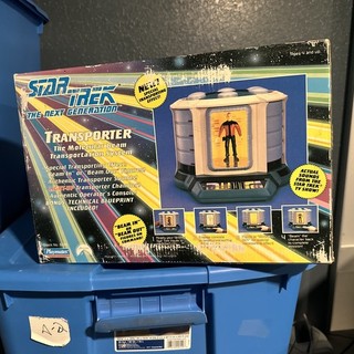 STAR TREK THE NEXT GENERATION PLAYMATES NIB TOY BOXED TRANSPORTER SOUNDS 1994