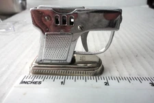 C MID 1950 Table/Pocket MINI GUN LIGHTER .NOS .MADE in Occupied Japan