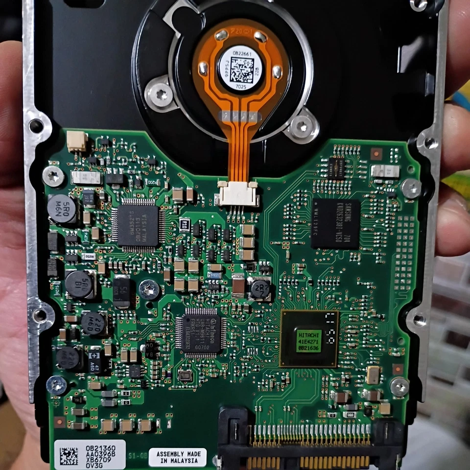 DK32EJ-36NC Hitachi Ultrastar DK32EJ Hard Drive DK32EJ-36NC - Image 2 of 3