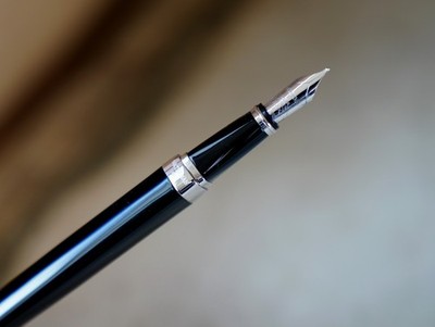 Waterman Exception Fountain Pen In Black Lacquer - 18K Solid Gold Nib