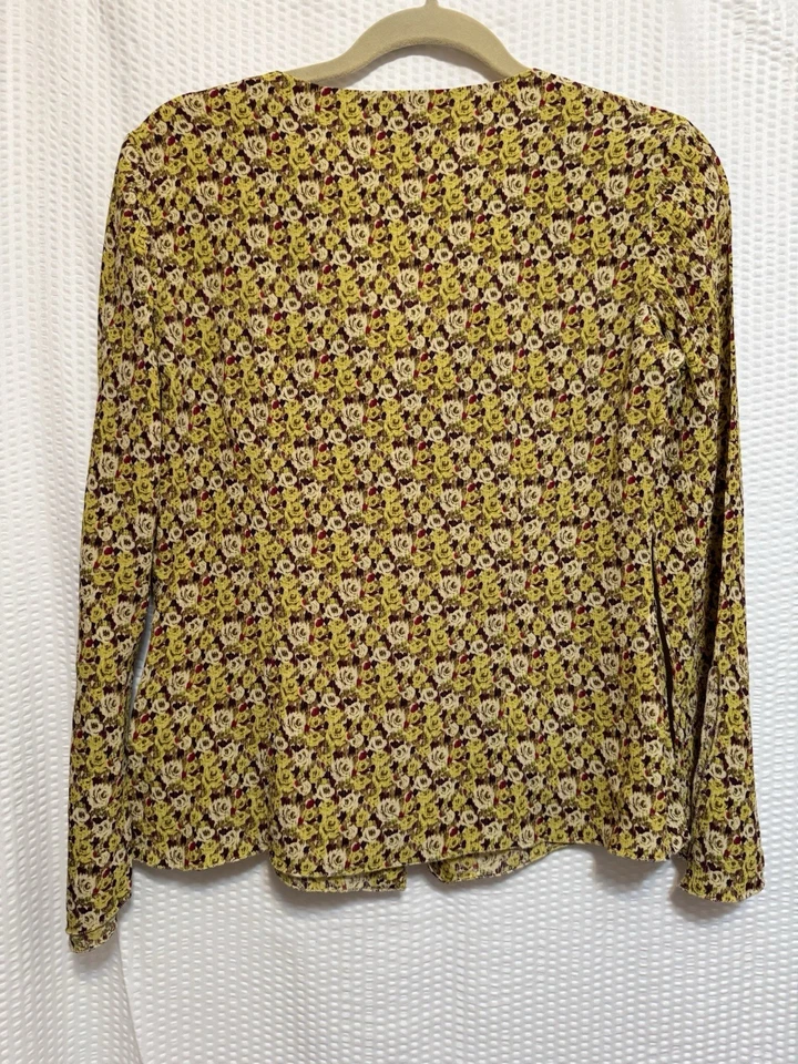 Ellen Tracy 100% 真丝花卉长袖荷叶领衬衫,12 码 — 第 2/4 张图片