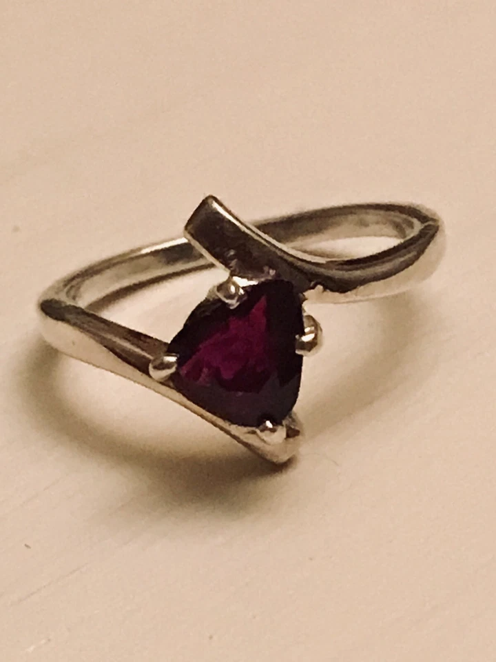 .5 Carat Pear Cut Ruby in 14K Gold Ring Size 6 - Image 2 of 4