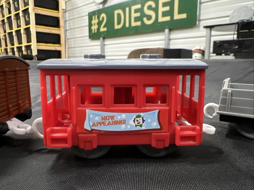 Thomas & Friends Fruit Vegetable Train Cargo Trackmaster Circus Freight -G9-189 - Picture 5 of 8