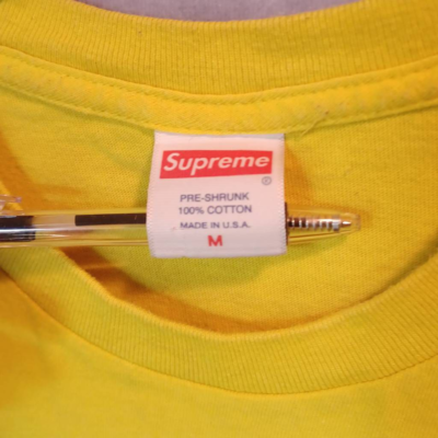 Supreme Mens Joint Man Supreme Team Graphic T-Shirt Yellow Short