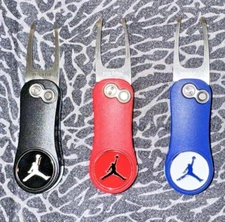 Air Jordan Divot Tool w Magnetic Ball Marker Pitchfix