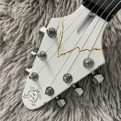 Chitarra Elettrica Flying V Bianca Relic – Corpo Mogano, Tastiera Palissandro, 22 Tasti - 5