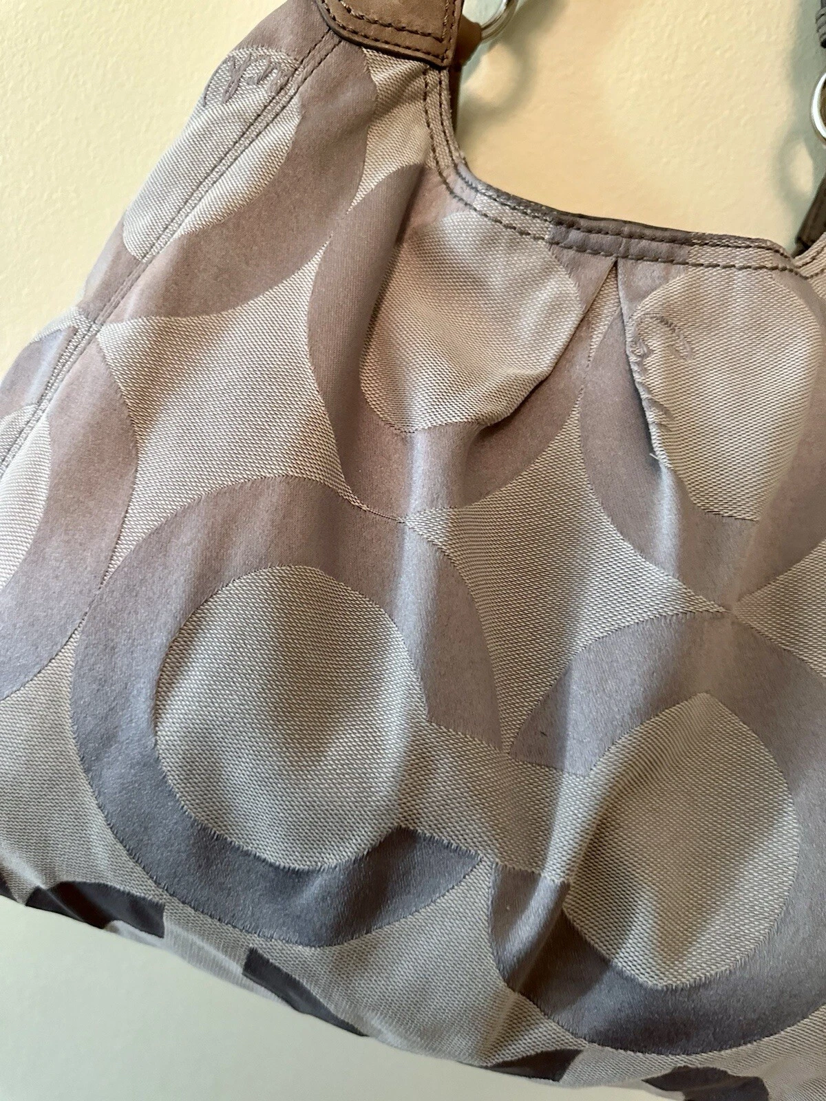 Borsa Coach Op Art Maggie argento grigio tela e pelle stile hobo #13894 Boho