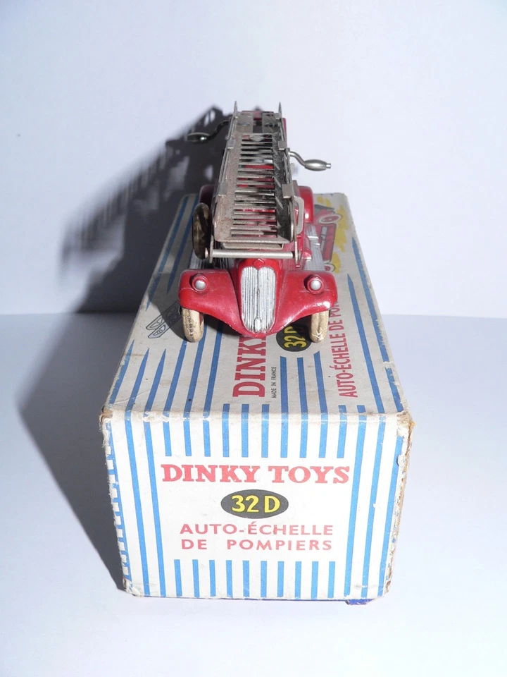 DINKY TOYS FRANCE 32D - DELAHAYE CAMION AUTO ECHELLE POMPIERS - BOITE ET CALE - Photo 2/4