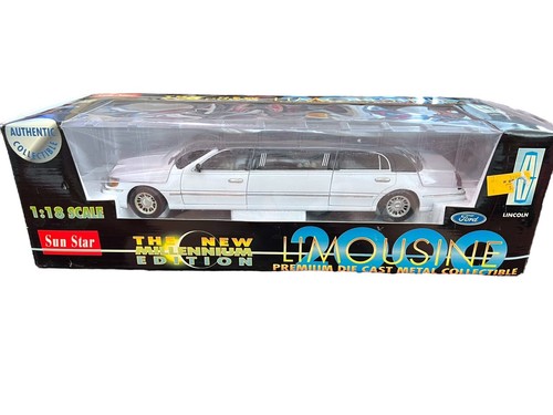 SUN STAR 1:18 The New Millennium Edition Lincoln Limousine 2000 READ