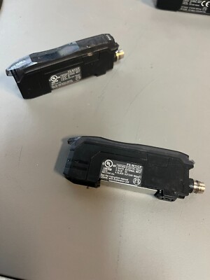 (1) Keyence FS-N11CP Digital Fiber Optic Sensor 