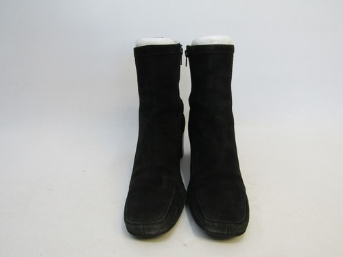 ANN TAYLOR Womens Size 7 M Black Suede Zip Ankle Fashion Boots Bootie - Picture 5 of 11