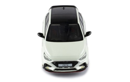 IXO 1/43 MOC336 - Hyundai i30 N Drive-N Limited Edition - Pearl White - Picture 8 of 8