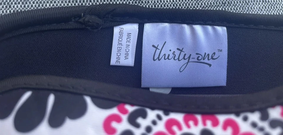 thirty-one Floral Tablet Soft Case Tote Sleeve 8" x 10" Pink White Black - Image 2 of 4