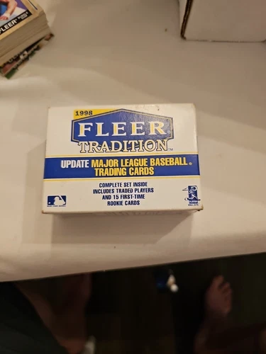 1998 Fleer Tradition Update Baseball with 20 logo stickers and 120 cards
