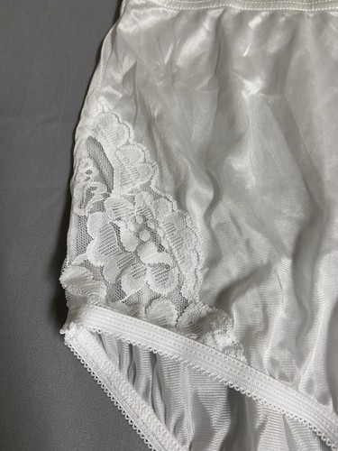 VANITY FAIR WHITE GUSSET SILKY NYLON GRANNY SISSY PANTIES Size 5 - Picture 3 of 7