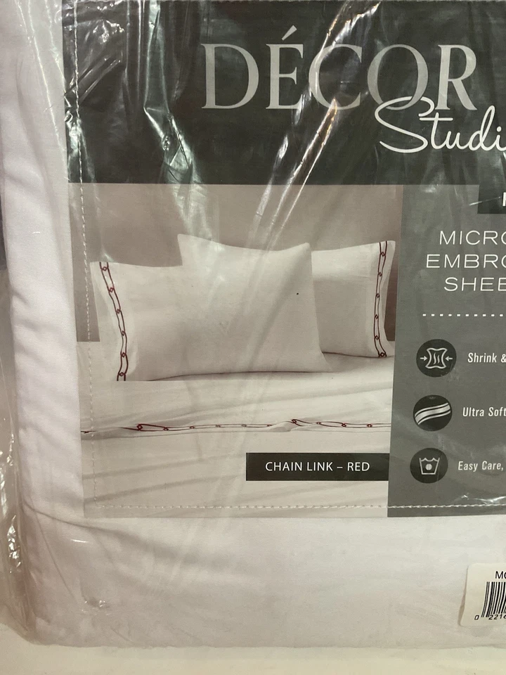 Decor Studios Full Size New With Tags Sheets White W Embroidered Red Edge SOFT M - Image 3 of 4