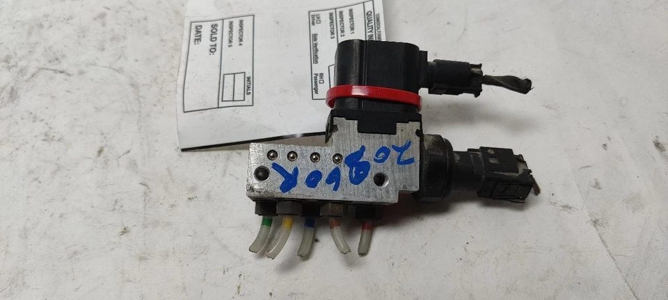 ACUMULADOR/VÁLVULA 2113200158 2009 MERCEDES-BENZ CLS550 Foto 3 de 4