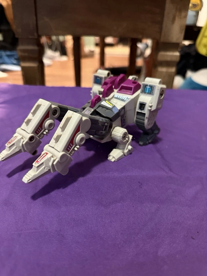 变形金刚 G1 Ultra Magnus、带状火车和零件 Abominus!! 零件 — 第 3/4 张图片